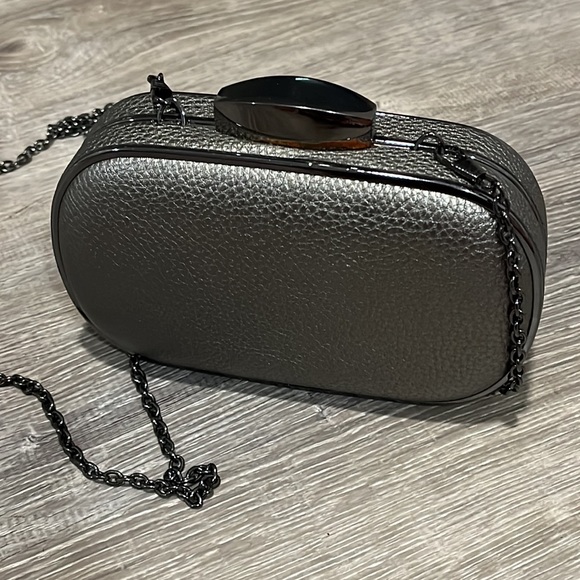 Miztique Mirror Rounded Box Evening Bag Clutch & Chain Strap - Picture 2 of 3